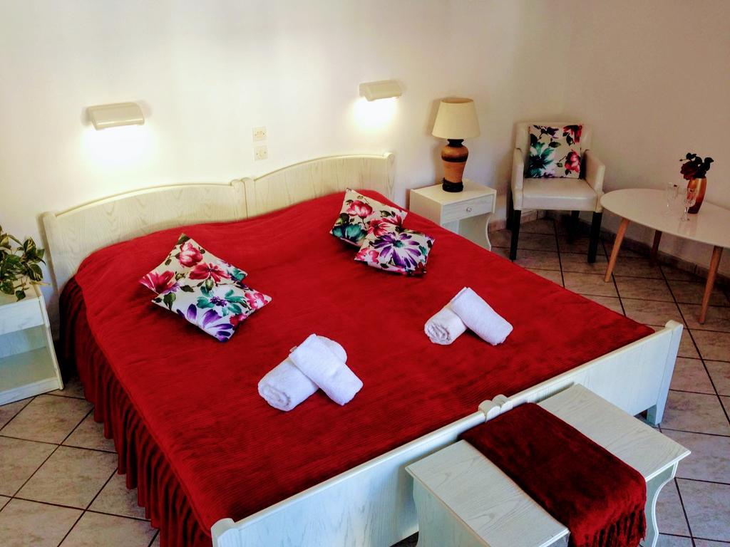 Apart Hotel Blumarin Agios Gordios  Bagian luar foto