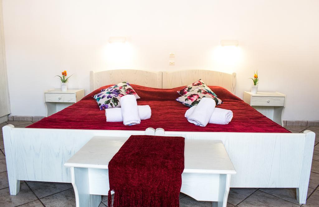 Apart Hotel Blumarin Agios Gordios  Bagian luar foto